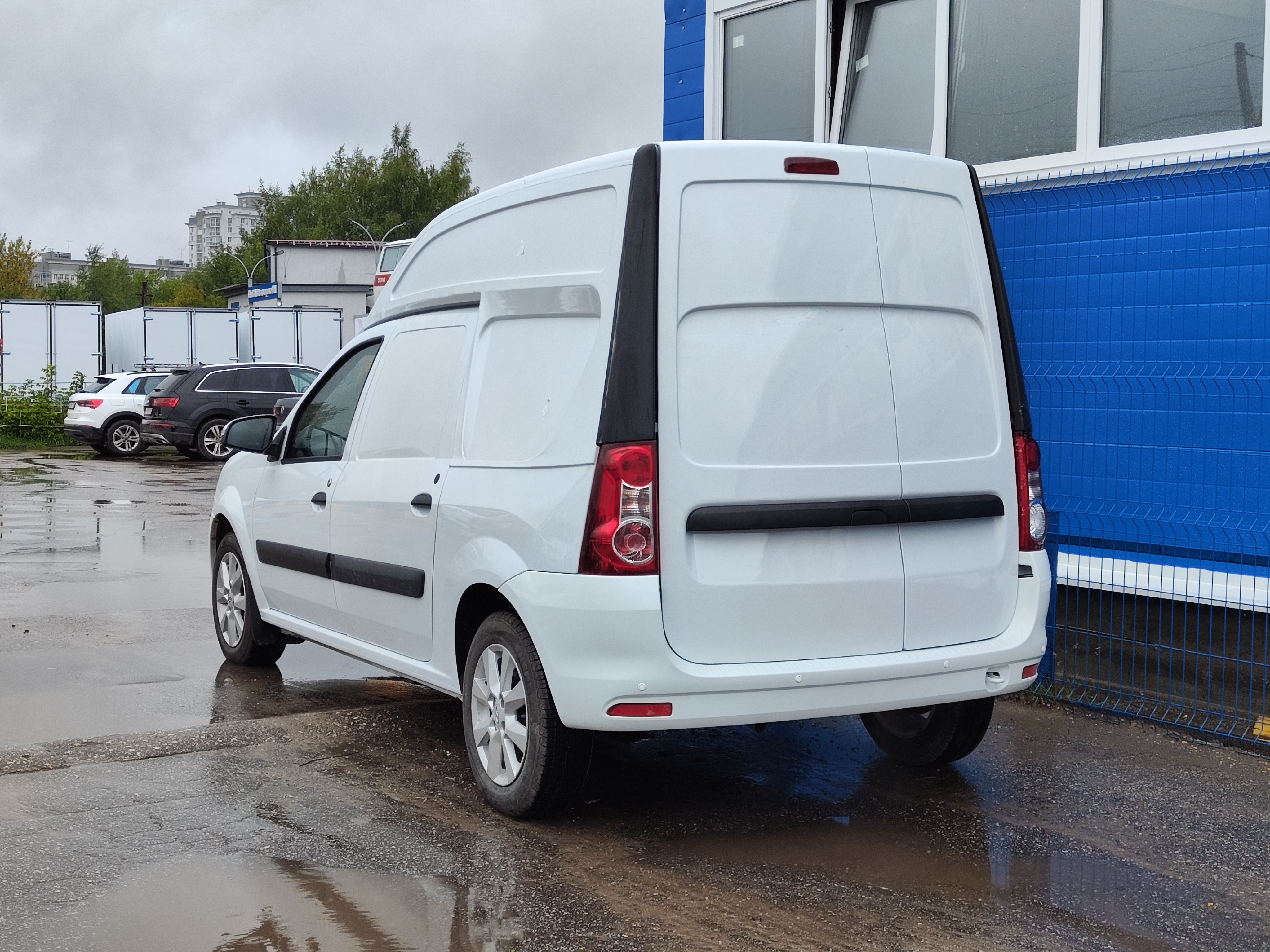 Купить ПРОМТОВАРНЫЙ грузовой фургон Lada Largus Roof в Воронеже на ...