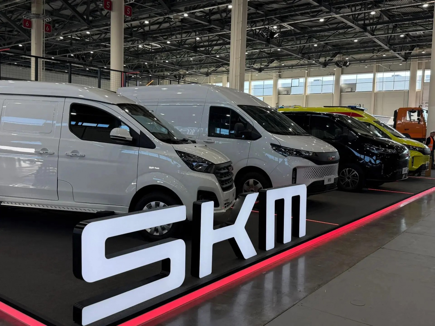 АВТОВАЗ ПРЕДСТАВИТ ЛИНЕЙКУ LADA BUSINESS НА ВЫСТАВКЕ «КОМТРАНС» В КАЗАНИ АВТОВАЗ ПРЕДСТАВИТ ЛИНЕЙКУ LADA BUSINESS НА ВЫСТАВКЕ «КОМТРАНС» В КАЗАНИ